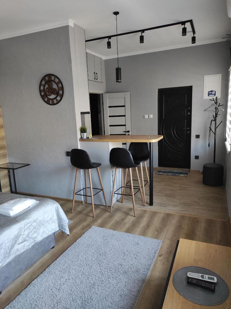Apart Club Tolstogo Черновцы Экстерьер фото